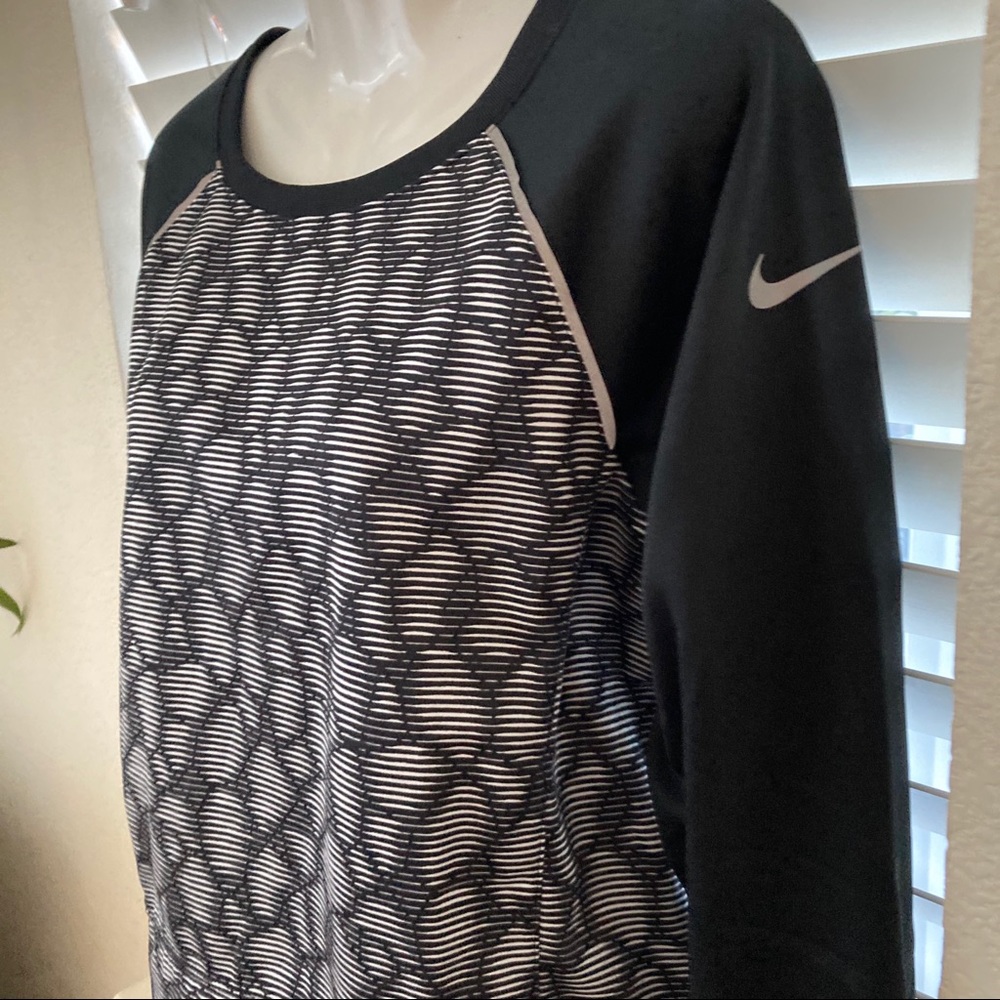 Nike Therma-fit Crewneck Girls XL